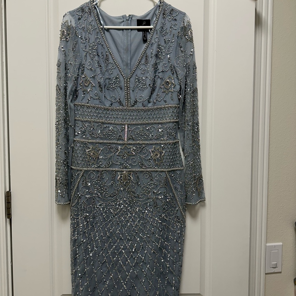Stunning Adrianna papell long sleeve light blue short dress size 6